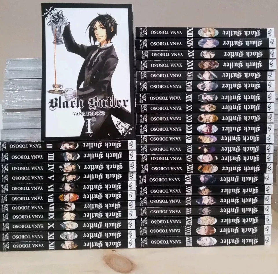 Black store Butler Manga Set 1-11 Gently Read English