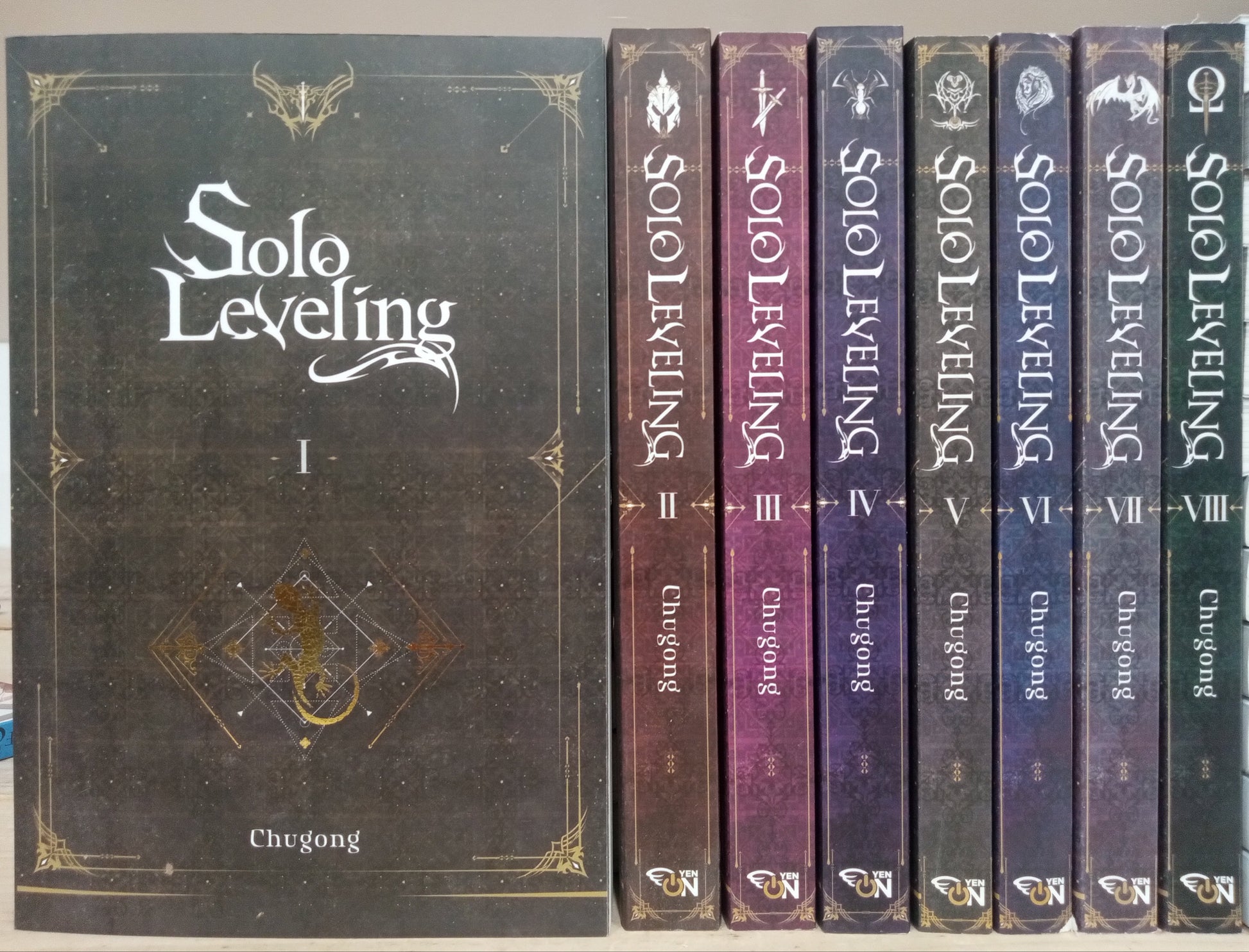 Solo Leveling Vol. 1-8 Light Novel Set English – BKManga